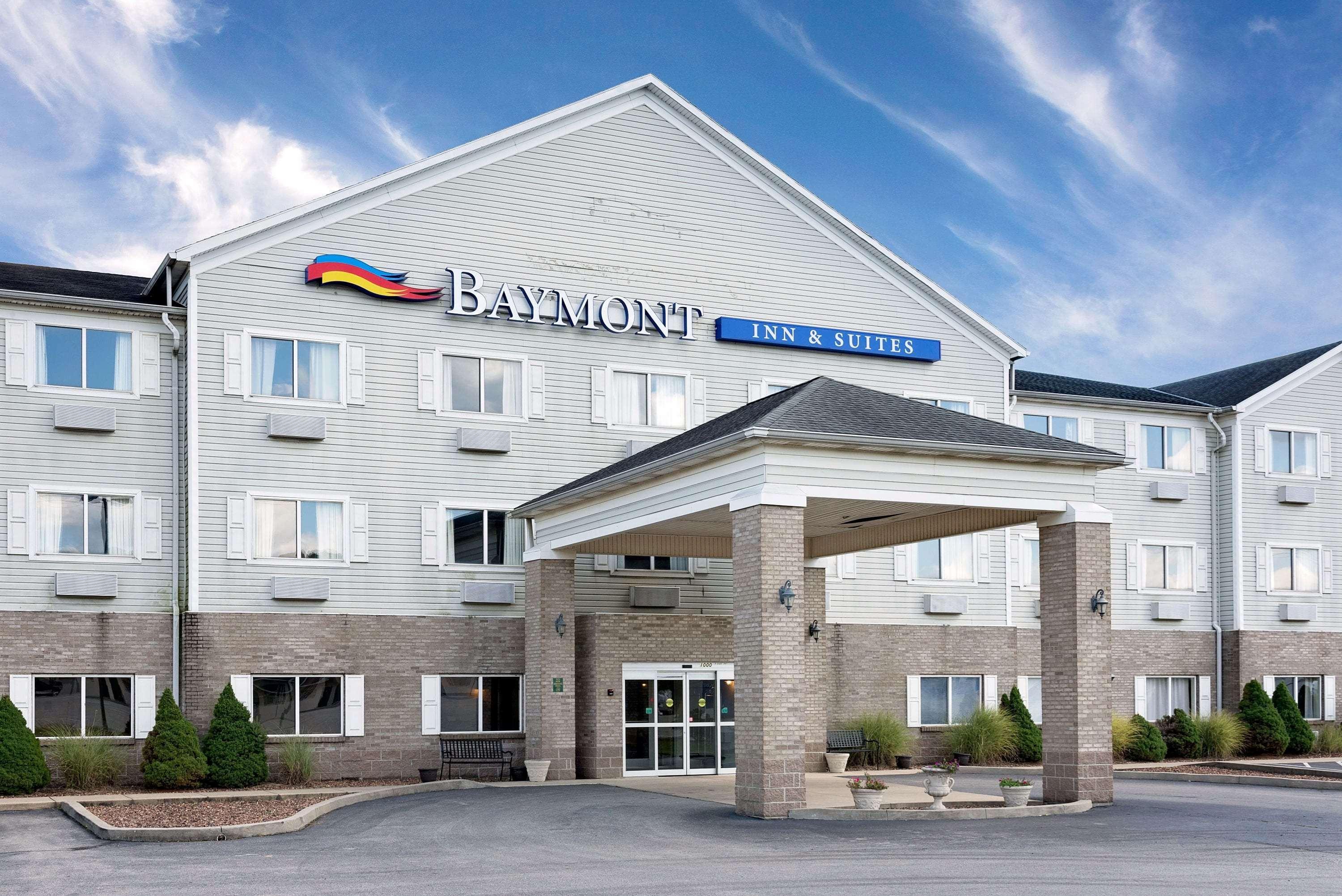 Baymont By Wyndham Lawrenceburg Hotel Exterior photo